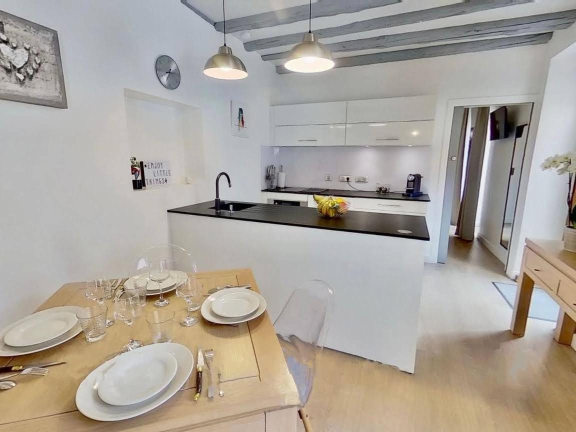 Appartement De Charme Au Coeur De La Vieille Ville Annecy Zewnętrze zdjęcie